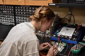 Electrical Engineering (EE)